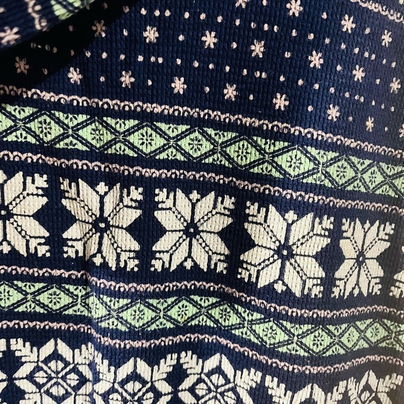 VICTORIA’S SECRET PJ TOP - Picture 5 of 7